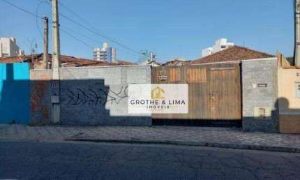 Casa com 4 dormitórios à venda, 178 m² por R$ 850.000,00 - Centro - Taubaté/SP