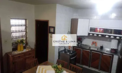 Sobrado com 2 dormitórios à venda, 80 m² por R$ 320.000,00 - Vila São José - Taubaté/SP