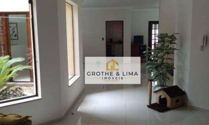 Sobrado com 4 dormitórios à venda, 227 m² por R$ 860.000,00 - Residencial São Charbel - Taubaté/SP