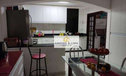 Sobrado com 3 dormitórios à venda, 161 m² por R$ 680.000,00 - Cidade Morumbi - São José dos Campos/SP