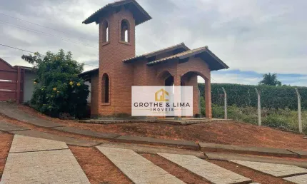 Linda casa à venda no Residencial no Condomínio Nova Fama Analiso permuta até 50%.