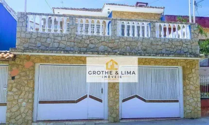 Sobrado com 3 dormitórios à venda, 248 m² por R$ 530.000,00 - Jardim Bela Vista - Jacareí/SP
