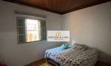 Casa com 4 dormitórios à venda, 221 m² por R$ 852.000,00 - Vila Jaboticabeira - Taubaté/SP