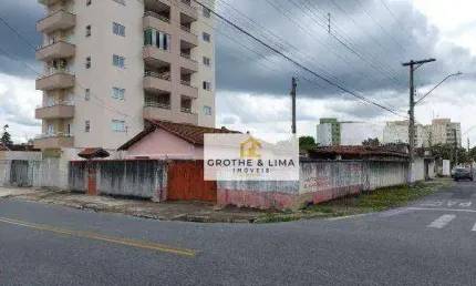 Casa de esquina, 2 terrenos e 3 dormitórios à venda  por R$ 540.000 com 595 metros de terreno