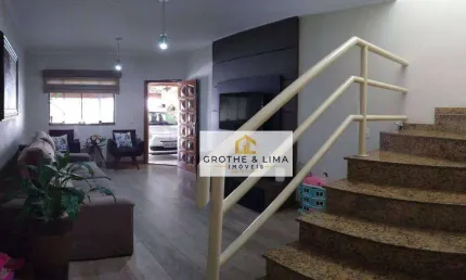 Lindo Sobrado com Sacada e Área Gourmet! com 3 dormitórios à venda, 140 m² por R$ 460.000 - Residencial Dalla Rosa - Taubaté/SP
