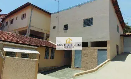 Casa com 5 Quartos e 4 banheiros no Sao Judas Tadeu.