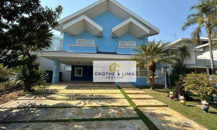 Sobrado - Condomínio Villas de Santana - Jacareí - 4 Suítes - 360m²