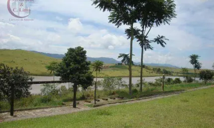 Lindo terreno em condomínio fechado com super vista