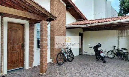 LINDA!!!Casa com 3 dormitórios à venda, 156 m² por R$ 667.800 - Jardim das Indústrias