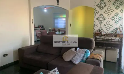 Casa com 4 dormitórios à venda, 244 m² por R$ 905.000,00 - Jardim Bela Vista - São José dos Campos/SP