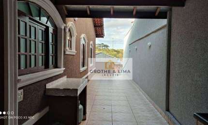 Casa com 3 dormitórios à venda, 130 m² por R$ 660.000,00 - Villa Branca - Jacareí/SP