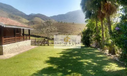 Chácara com 3 dormitórios à venda, 5000 m² por R$ 1.800.000,00 - Alto Do Piracuama - Pindamonhangaba/SP