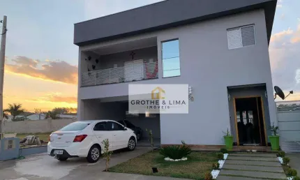 Casa com 3 dormitórios à venda, 252 m² por R$ 870.000,00 - Jardim Marlene Miranda - Taubaté/SP