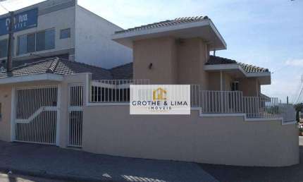 Casa com 3 dormitórios à venda, 174 m² por R$ 848.000,00 - Villa Branca - Jacareí/SP