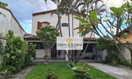 Sobrado com 4 dormitórios à venda, 181 m² - Crispim - Pindamonhangaba/SP