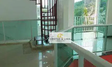 Oportunidade - Belo Sobrado à venda de 4 dormitórios, 4 suítes  - Aceita financiamento!