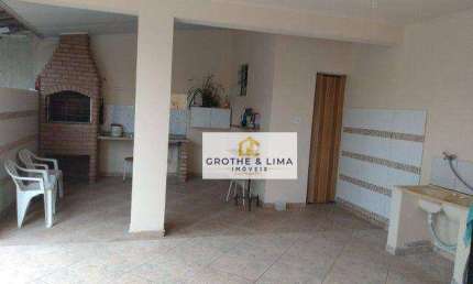 Sobrado com 4 dormitórios à venda, 200 m² por R$ 325.000,00 - Parque São Cristóvão - Taubaté/SP