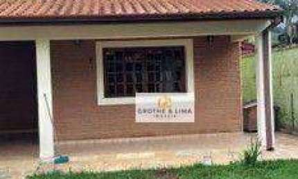 Sobrado com 3 dormitórios, 1 suíte à venda, 184 m² - Centro - São Bento do Sapucaí/SP