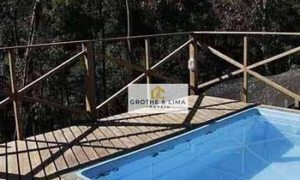 Sobrado com 4 dormitórios à venda, 240 m² por R$ 1.600.000,00 - Água Santa - Campos do Jordão/SP
