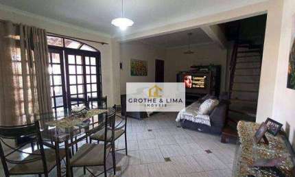 Casa com 3 dormitórios à venda, 350 m² por R$ 710.200,00 - Jardim das Bandeiras - Taubaté/SP