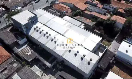Galpão à venda, 663 m² de área útil - Chácaras Reunidas - São José dos Campos/SP