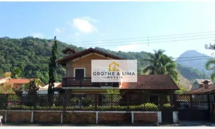 OPORTUNIDADE -LINDA CASA ASSOBRADADA FRENTE A PRAIA DA COCANHA - CARAGUATATUBA -SP