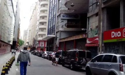 Ponto comercial à venda na Rua Vinte e Quatro de Maio, 104, República, São Paulo