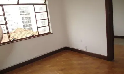 Ponto comercial à venda na Benjamin Constant - Frente, 122, Sé, São Paulo
