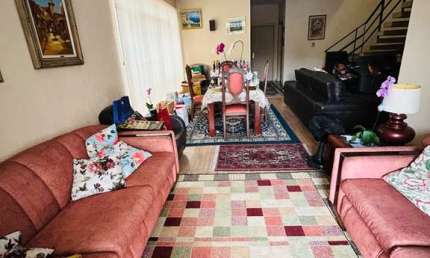 Casa com 3 quartos para alugar na Avenida Senador Casimiro da Rocha, 411, Mirandópolis, São Paulo