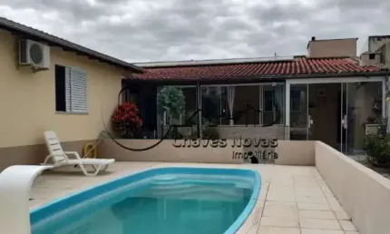 Casa com 4 quartos à venda no Forquilhas, São José  por R$ 690.000