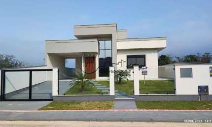 Casa com 3 quartos à venda no Centro, Santo Amaro da Imperatriz  por R$ 830.000