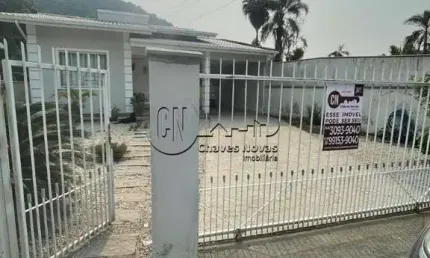 Casa com 2 quartos à venda no alto aririu, palhoça  por r$ 700.000
