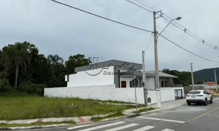 Casa com 3 quartos à venda no Forquilhas, São José  por R$ 780.000