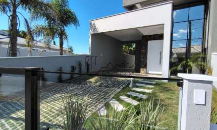 Casa com 2 quartos à venda no Aririu, Palhoça  por R$ 595.000