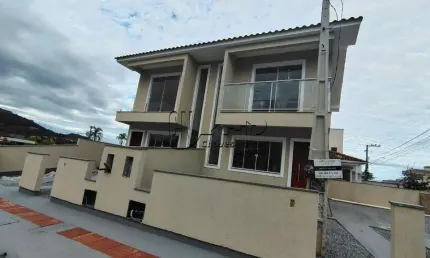 Casa com 2 quartos à venda na bela vista, palhoça  por r$ 430.000
