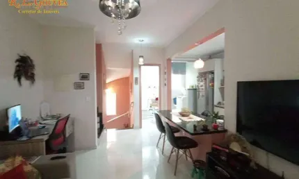 Casa com 2 dormitórios à venda, 73 m² por R$ 750.000,00 - Gonzaga - Santos/SP