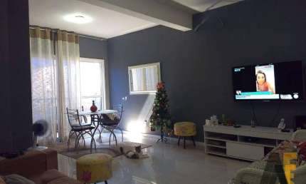 Ótima casa duplex -98m2 -toda em porcelanato -  1 vaga de garagem.