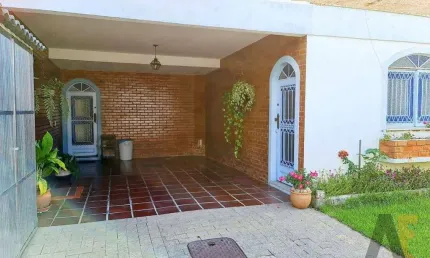 Casa com 3 dormitórios à venda, 235 m² por R$ 830.000,00 - Taquara - Rio de Janeiro/RJ
