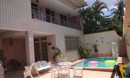 Magnifica casa Taquara com 5 quartos 2 suites  Terraço