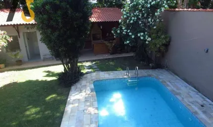 VENDO EXCELENTE CASA 350 M² COM PISCINA, NO PECHINCHA