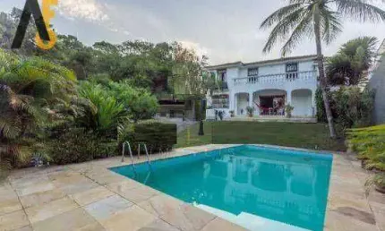 Magnífica residência de alto padrão na Freguesia - Jacarepaguá