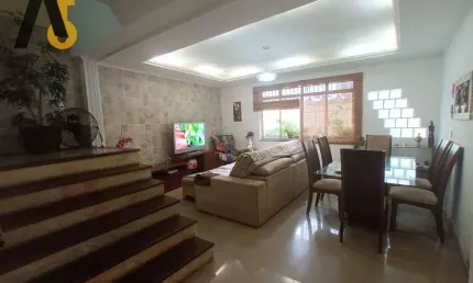 Casa com 3 dormitórios à venda, 298 m² por R$ 710.000,00 - Taquara - Rio de Janeiro/RJ
