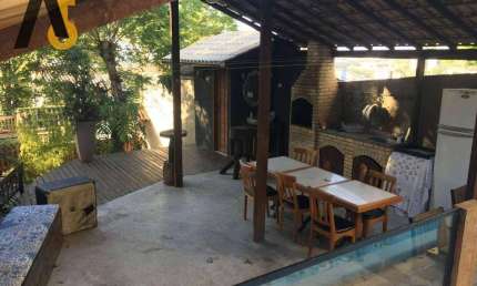 Aconchegante Casa no Centro da Freguesia  Excelente Localização! 4 quartos uma suíte!