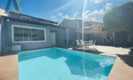 Casa com 4 dormitórios à venda, 235 m² por R$ 790.000,00 - Freguesia (Jacarepaguá) - Rio de Janeiro/RJ