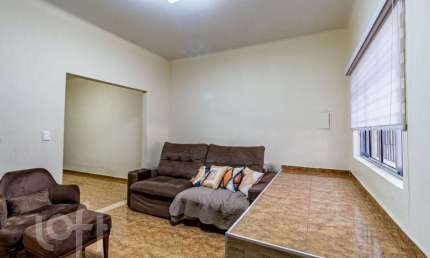 Casa com 3 quartos à venda na Estéfano, Cambuci, São Paulo por R$ 690.000