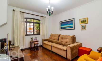 Casa em condomínio fechado com 4 quartos à venda na Alameda dos Araés, Saúde, São Paulo por R$ 1.270.000