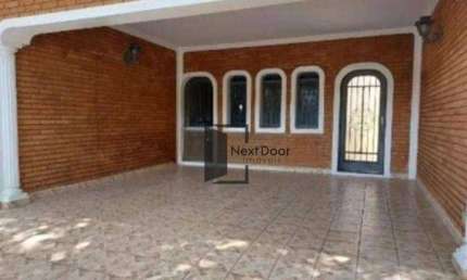 Casa para alugar em Parque Taquaral de 125.00m² com 3 Quartos, 1 Suite e 3 Garagens