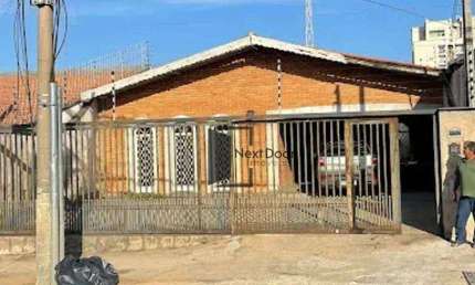 Casa para alugar em Jardim Paulicéia de 183.00m² com 3 Quartos e 3 Garagens