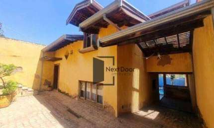Casa para venda em Jardim São Vicente de 189.00m² com 3 Quartos, 1 Suite e 4 Garagens