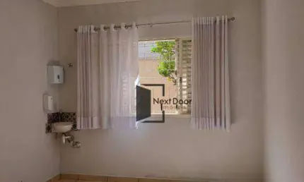 Sala Comercial para alugar em Bonfim de 12.00m² com 6 Garagens